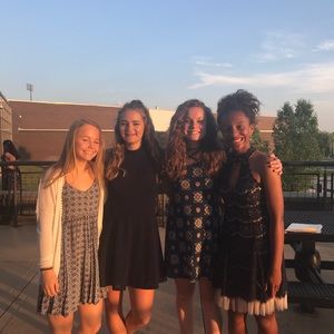 Meet your Posher, Zella